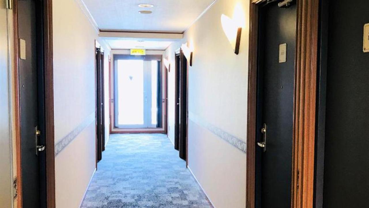 Toyoko Inn Okinawa Naha Kokusai-Dori Miebashi-Eki Exterior foto